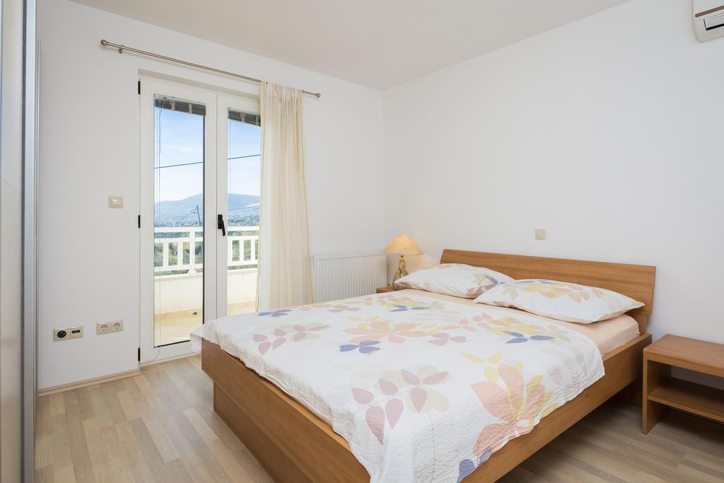 Apartment Marelux Kaštela Esterno foto